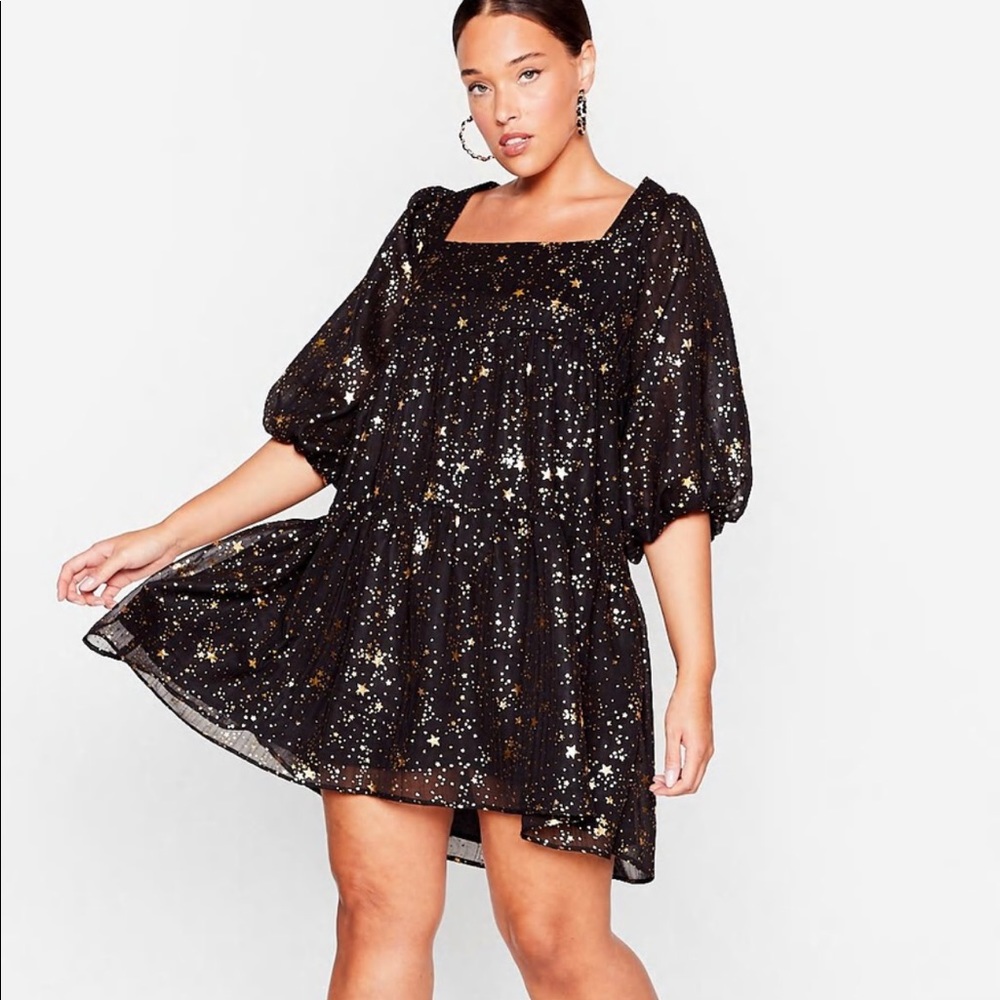 Nasty Gal Plus Size Star Tiered Mini Smock Dress